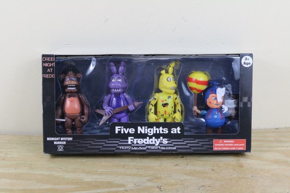 New Five Nights At Freddy's 2" Hurry Up And Take Me Home Action Figure Halloween